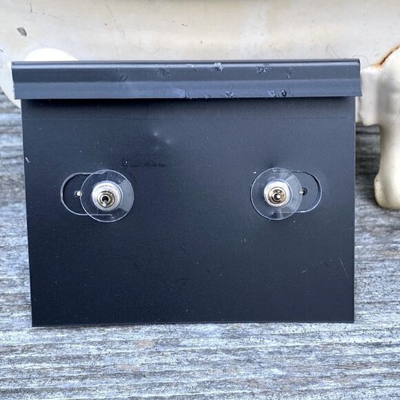 Noir Jewelry Rhinestone Bow Post Earrings. NWOT! - Picture 3 of 3